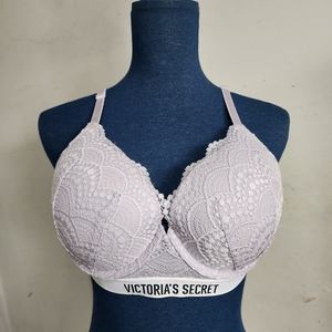 VS Victoria's Secret T Shirt Push up Full Coverage Bra Lavender